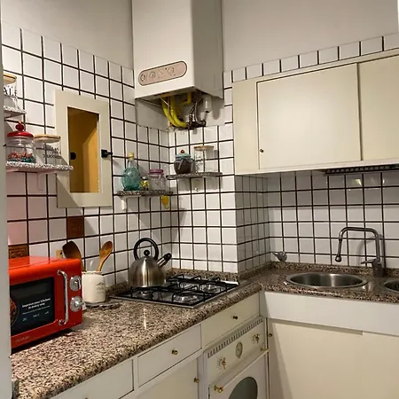 Idi's House * רומא